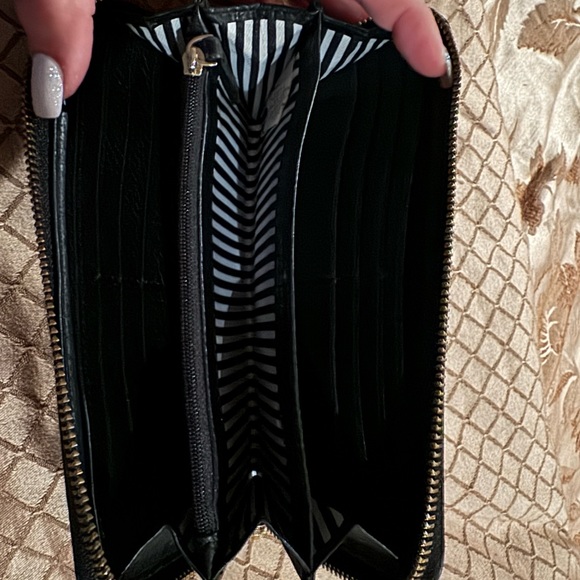 Kate Spade black pebbled leather wallet - Picture 2 of 4